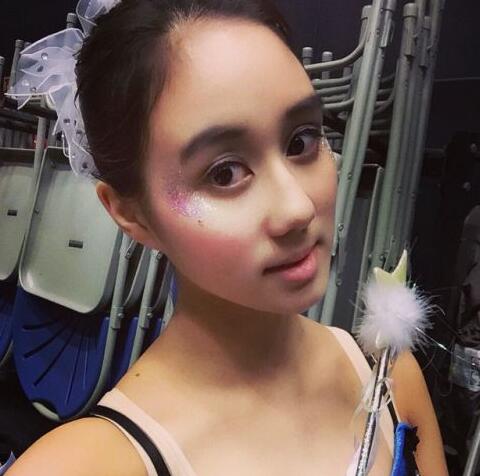 何超盈八字排盘,何超盈面相如何