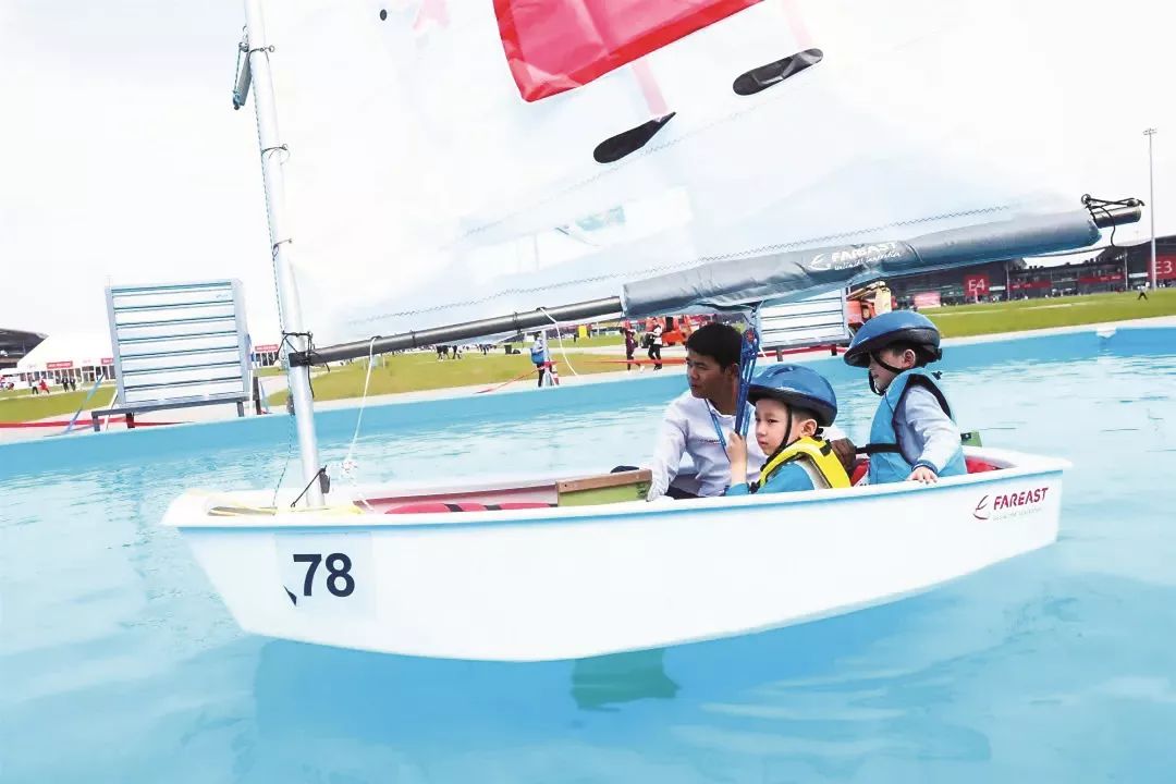 游艇：其实我真的很亲民~