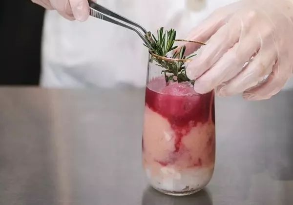 近期火爆饮品柠檬茶是什么,柠檬茶饮料哪几款最火爆