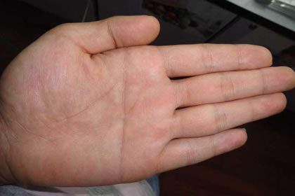 手相最好命的手纹男,手相有王字手纹左手