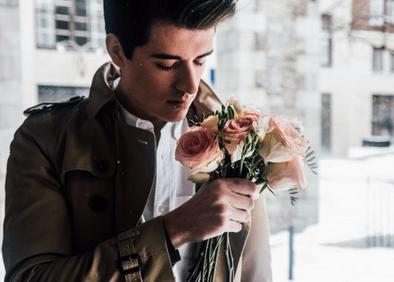 属龙1976年的一生有几次婚姻,1976年属龙人一生婚姻女