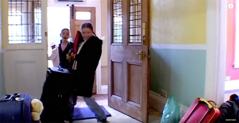 没有大人只有孩子一起住,没大人管的小孩