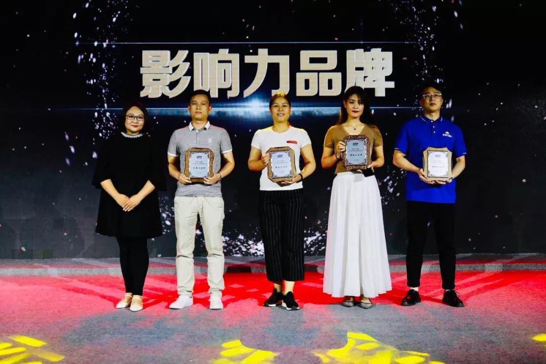 十佳公开投票,投票选出最佳球员