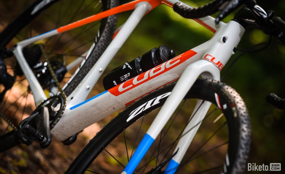 一车遛天下？小编为什么要选CUBECROSSRACE越野公路车