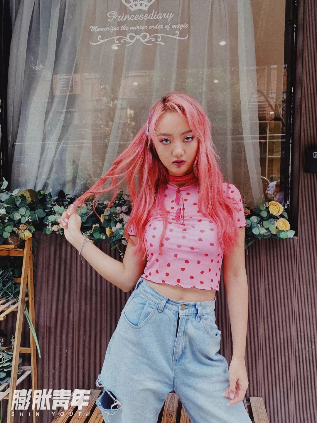 卡卡|欧美风大妞甜辣突袭～绝不退潮的糖果系穿搭攻略都在这