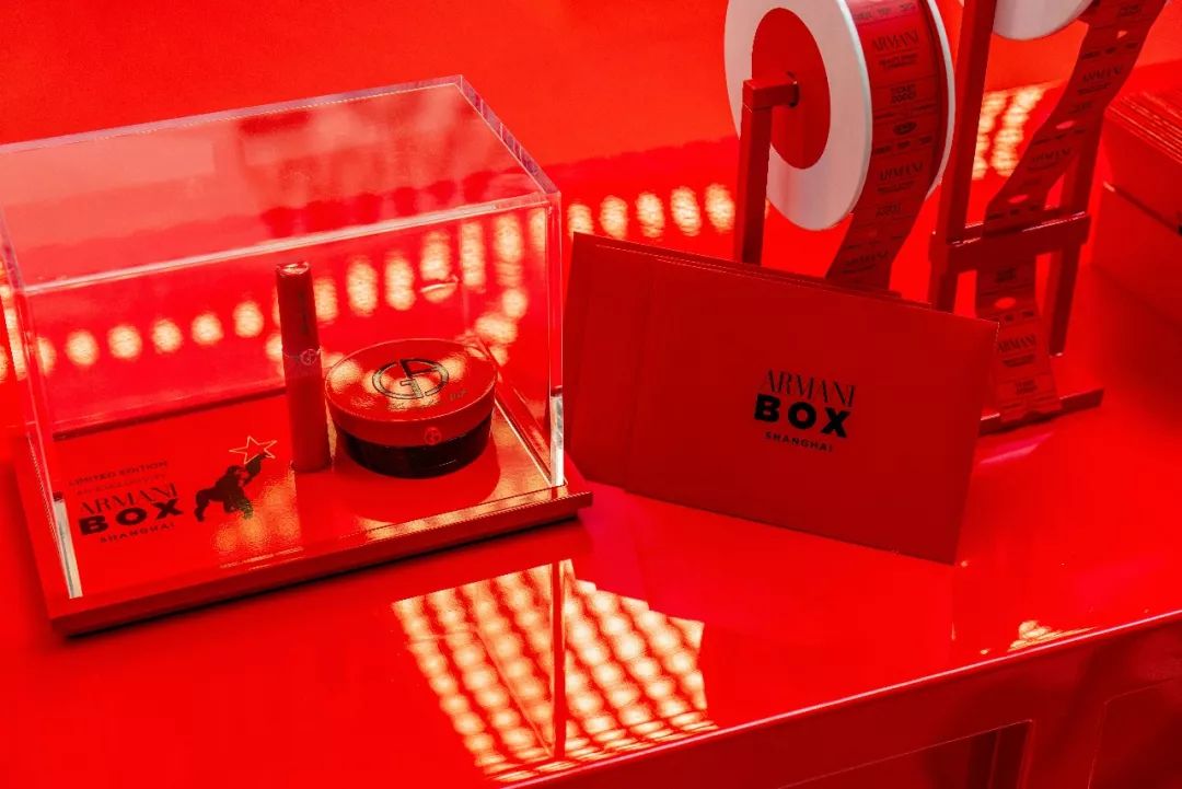 史上最红！超好拍的时髦“集妆箱”又来啦