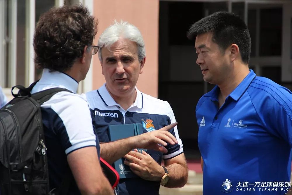 蓝队青训国青,中国青训与国外青训