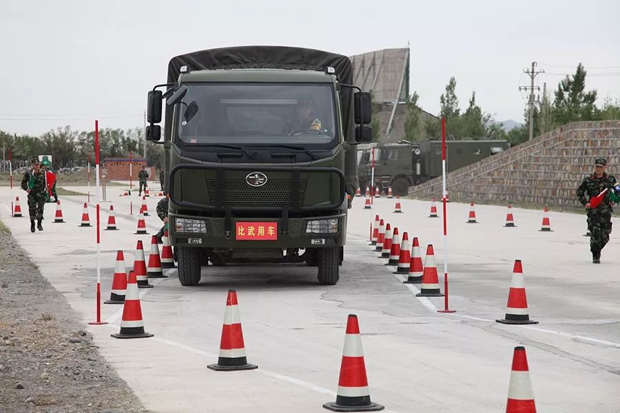 厉兵秣马保安全实战练兵正当时,厉兵秣马严阵以待区别