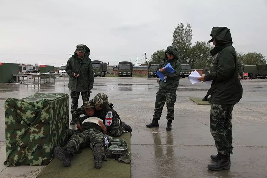 厉兵秣马保安全实战练兵正当时,厉兵秣马严阵以待区别