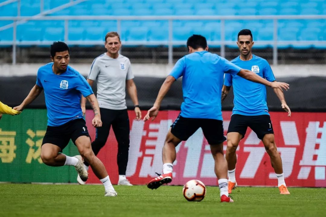 赛前面对枪手是展现实力的机会,赛前挑战横梁