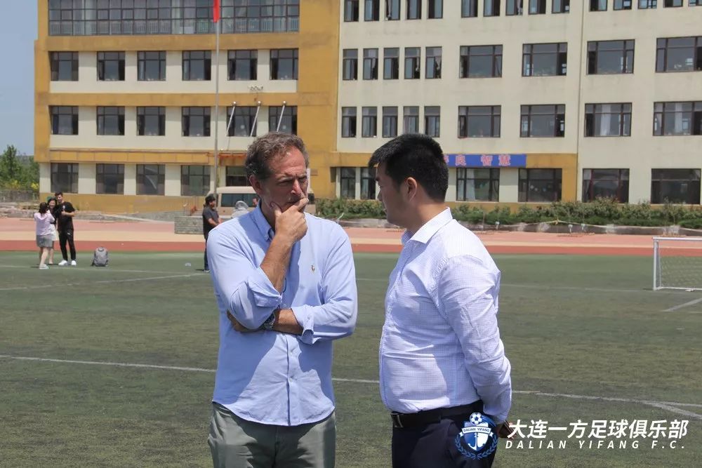 「蓝·青训」专家团完成10所基地校考察城市足球底蕴助力发展