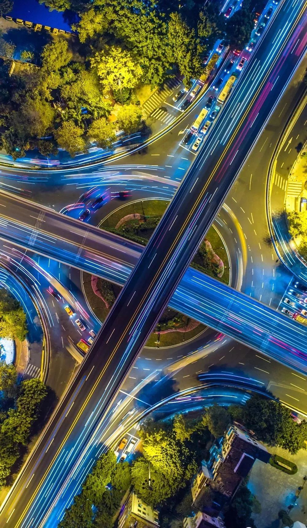 「荐读」朋友圈消失两年，他独自航拍中国，照片惊艳世界