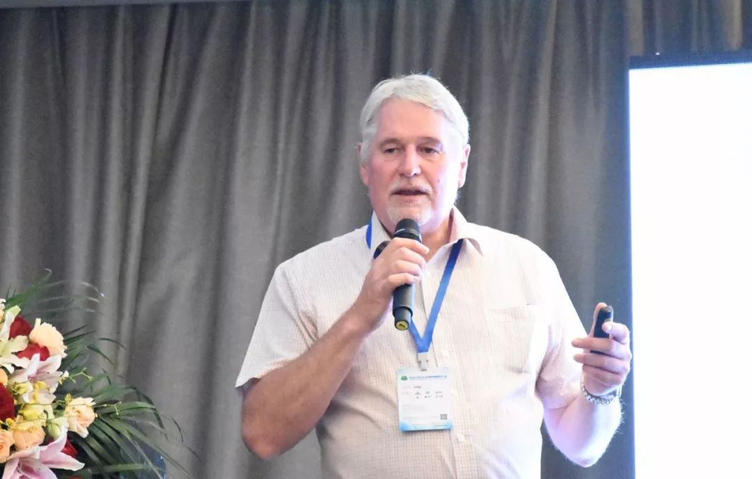 从定位“无人区”的研究方向,到实现农业的知天而作——大连亚农与英国麦克米斯达成战略合作