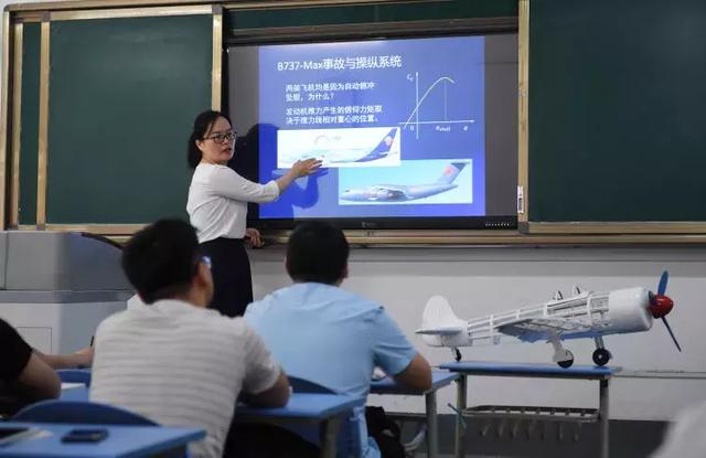 填志愿最新10种专业,高考填志愿所谓的好专业是什么