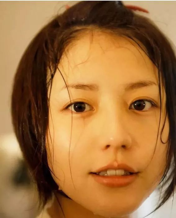 她是日本国民女神却被说变大妈只是因为体重的关系吗？