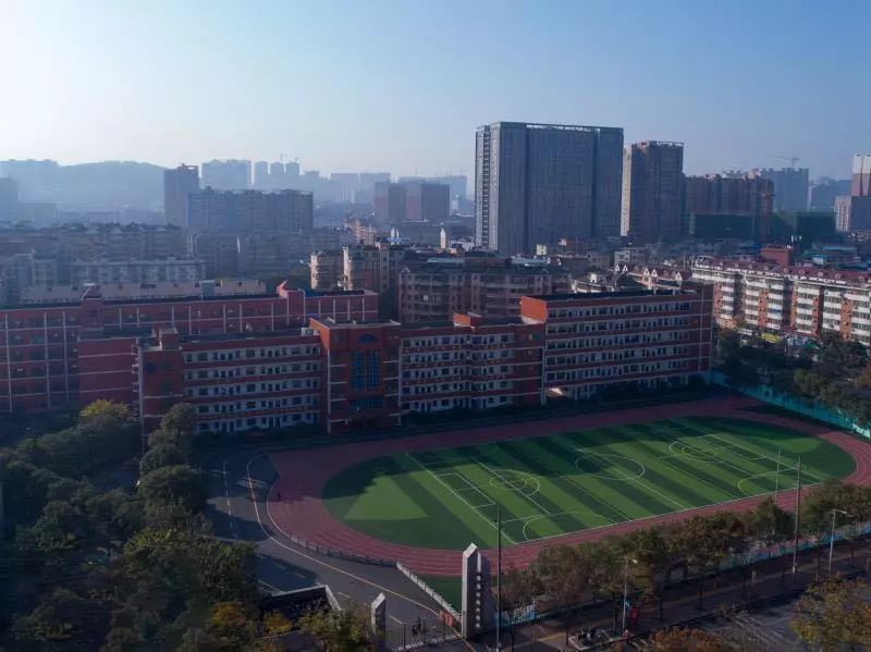 郴州市宜章县第七完全小学校服,校服最美学校