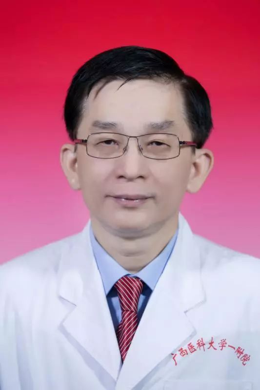 一袭白衣救死扶伤文章,一袭白衣救死扶伤