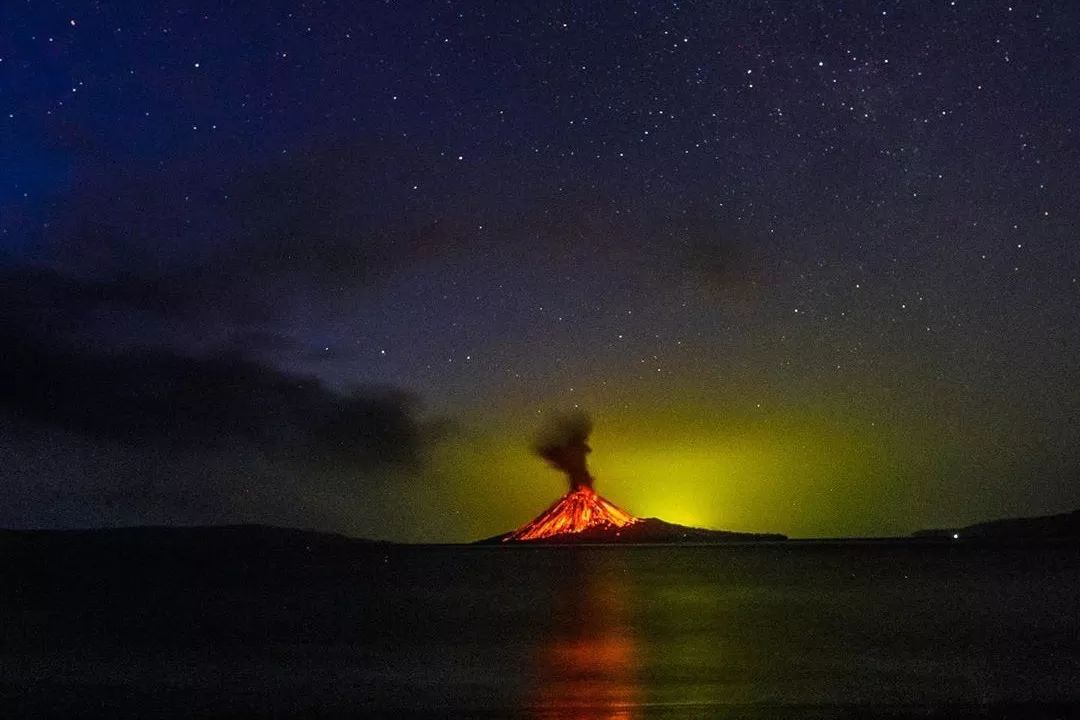挖到一座免签直飞的超冷门海岛！火山浮潜摸小鹿，好玩秒杀巴厘岛