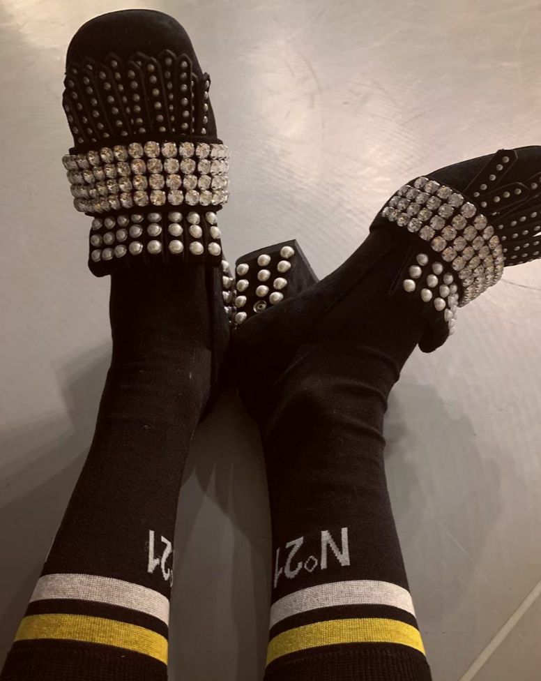 选鞋跟的尺码公式,女生下半年穿什么高跟鞋