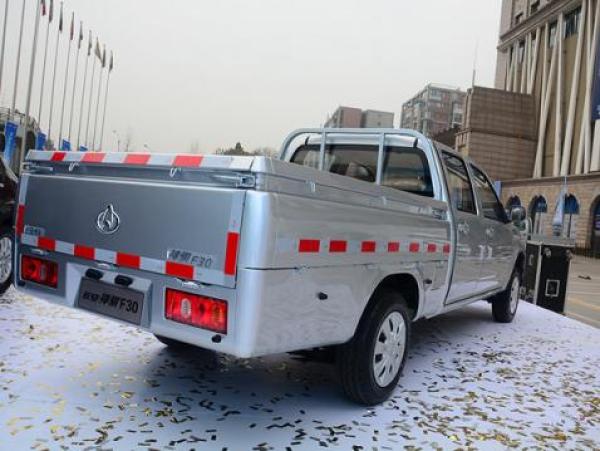 长安神骐f30皮卡搭配多大变速箱,微卡货箱变房车