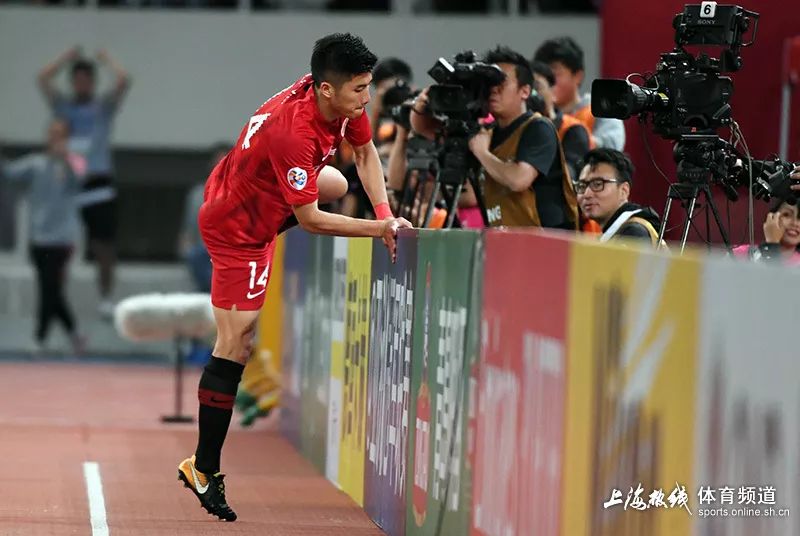 上港李圣龙绝杀视频,上港李圣龙个人资料