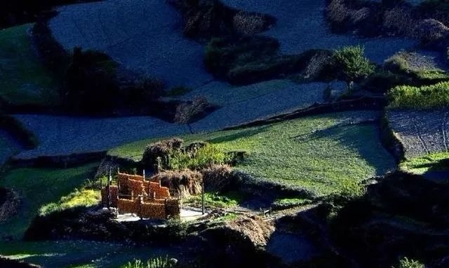 中国哪个地方是一夫娶多妻,鸡鸣三省各县市