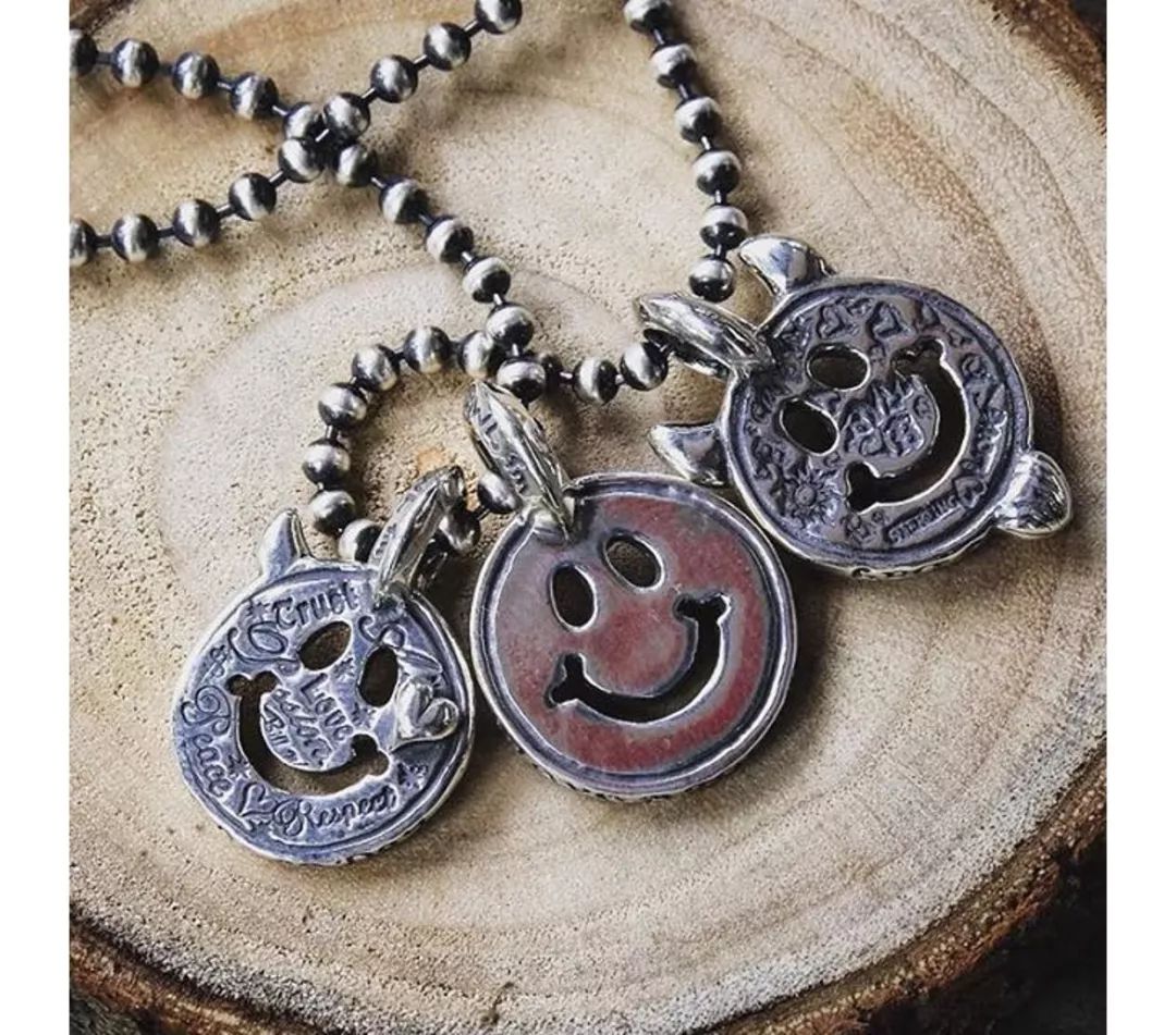 六叔的银饰没我的帅，还没我的便宜