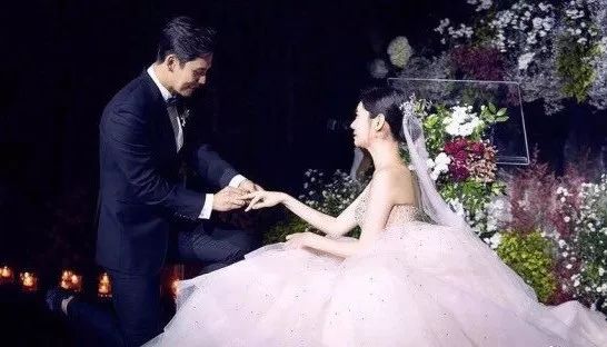 无绳便携式吸尘器,不用充电的家用小型吸尘器