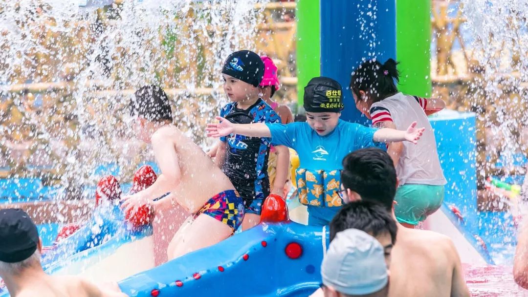 奇积乐园工程队发生巨大冲突 (奇积乐园第一集)