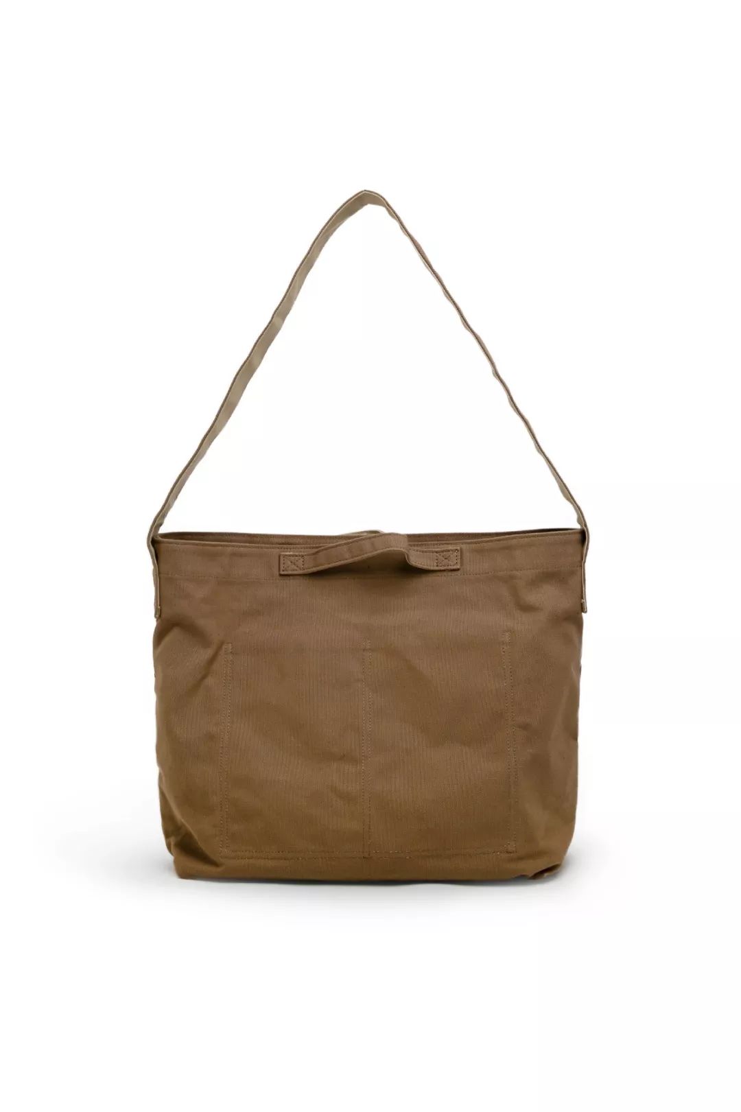 透支信用卡的女孩子,透支买奢侈品的女人