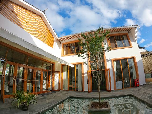 鑵惧啿鐑捣鏅尯鍏崄宀佸厤绁ㄥ悧,浜戝崡鑵惧啿鐑捣鍏洯鏅浠嬬粛