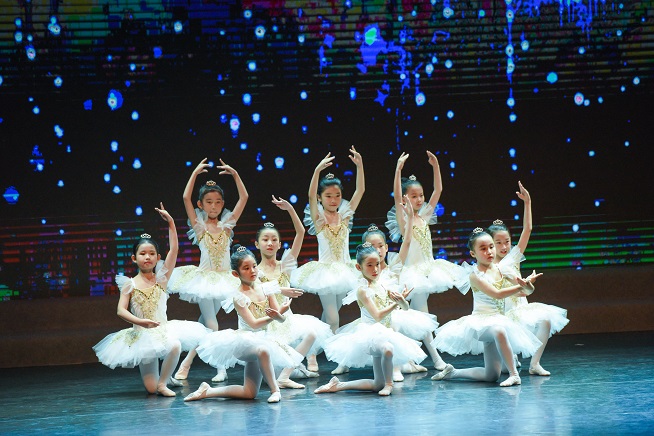 天籁童声架起友谊桥梁，2019中国上海“保利之夏”童声合唱节开幕