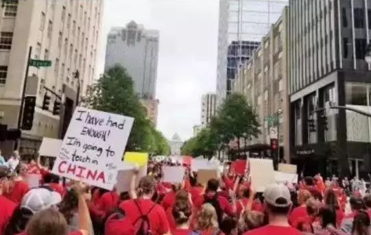 7名外教带学生吸毒被抓！曾经的性侵犯、杀人犯，如何改头换面来祸害中国孩子的？