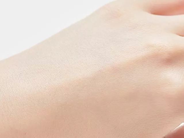 断货王防晒喷雾,防晒喷雾快过期了还能用吗