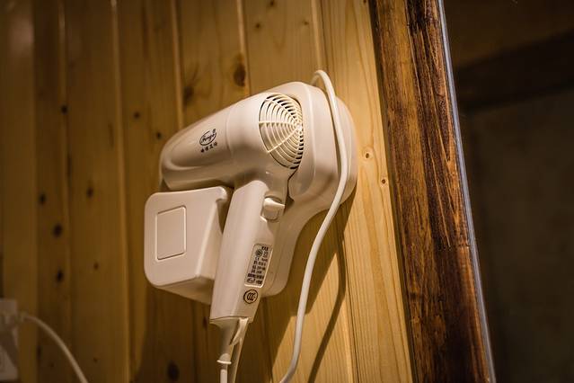 没想到，真有人在大漠建了一座能看星星的边城驿站