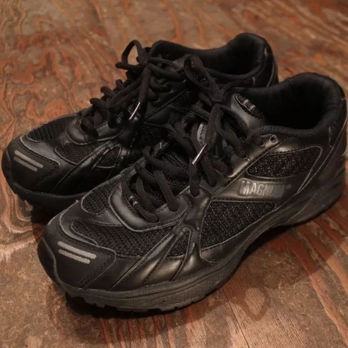 看完各种鞋之后，还是觉得“*用军**鞋”才是真爱