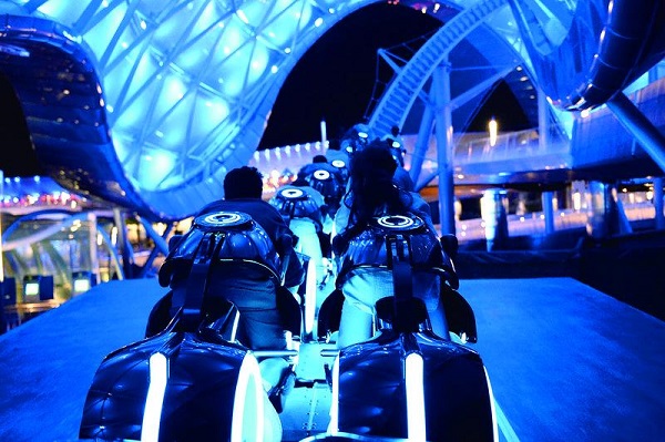 夜上海流连浪漫约会五星民宿,夜玩上海