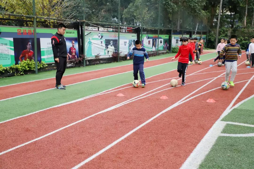 牛蛙冠军,牛娃考了100分乐翻天