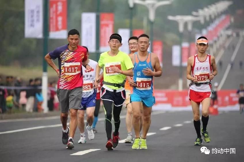 跑步热身运动全身完整10分钟,简单的跑步前的热身