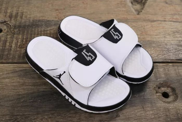 今年最潮流的拖鞋是哪种,最便宜的高性价比拖鞋
