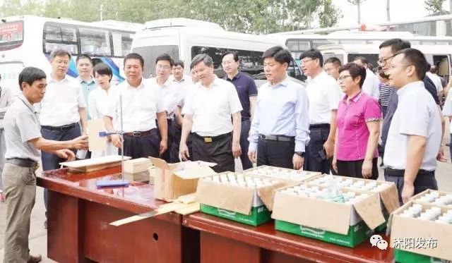 跟着书记县长去观摩，看沭阳七月“美景”红似火！