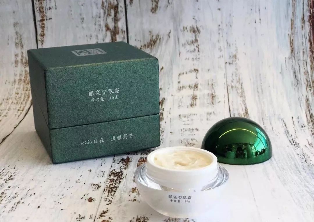 马应龙跨界卖口红，还要进军时尚圈？网友：这是要给痔疮上上色？