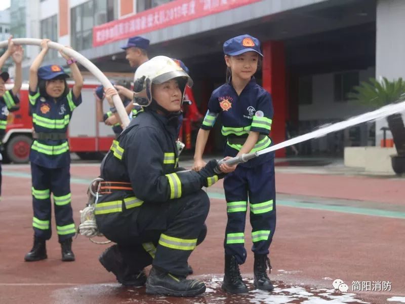 多彩假期快乐成长,关爱儿童身心健康快乐成长