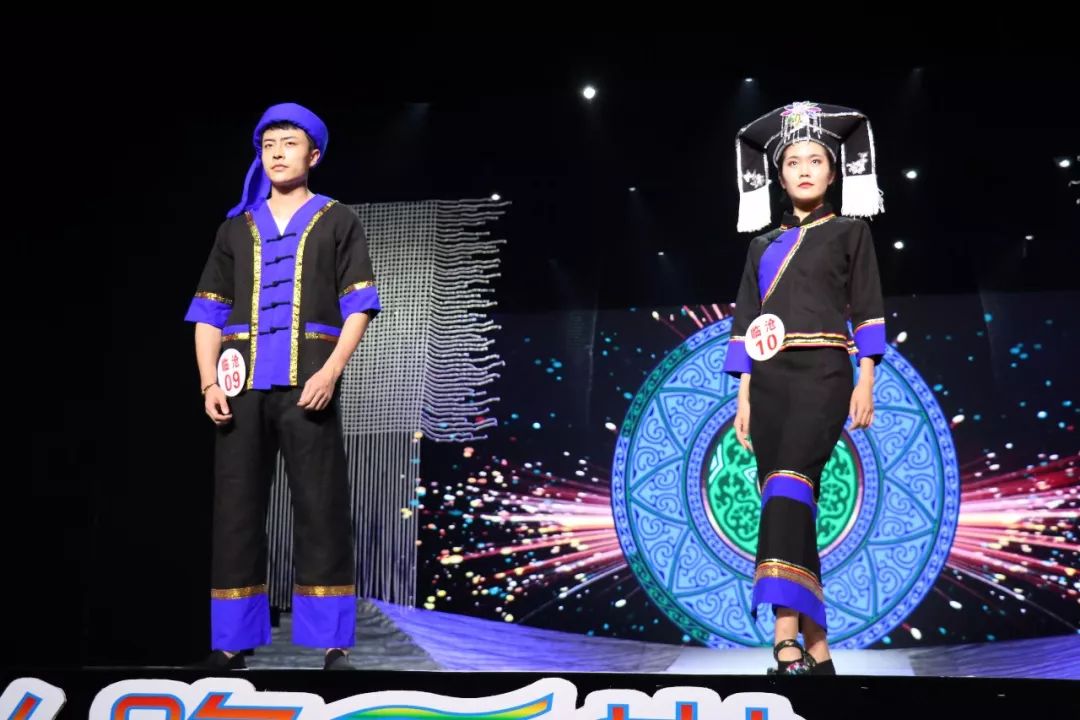 德宏五种少数民族服饰走秀音乐,云南少数民族服饰秀