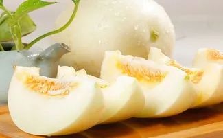 请分别分析蔬菜和水果的营养价值,各种水果的营养价值及功效汇总表