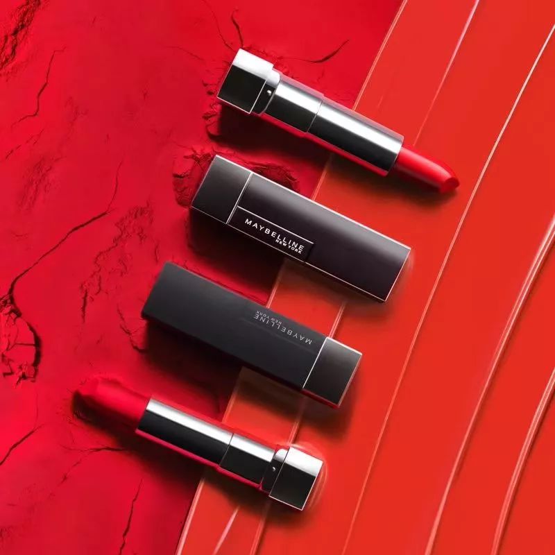 想要变好看？先找人夸你