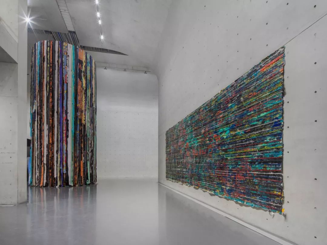 叛逆不羁的夜店咖，如何创造艺术市场奇迹？