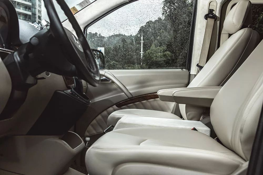 奔驰唯雅诺改装房车,奔驰唯雅诺改装空气减震