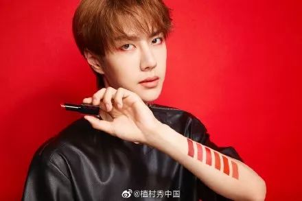 小ck的新款包包是布的吗,小ck绿色包包合集腋下包牛油果色