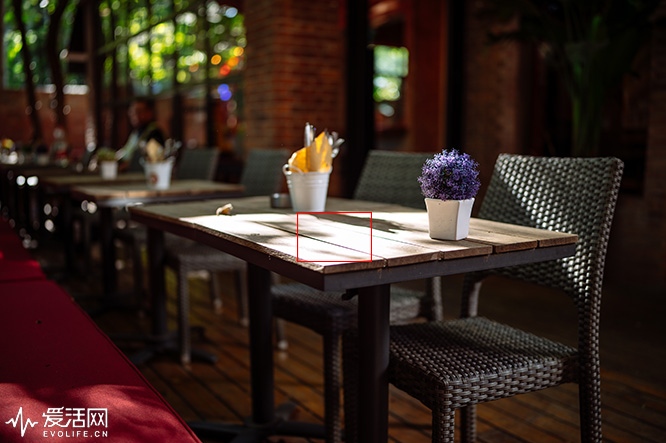 腾龙sp35mm1.4镜身是金属的,腾龙sp17-50mmf2.8镜头